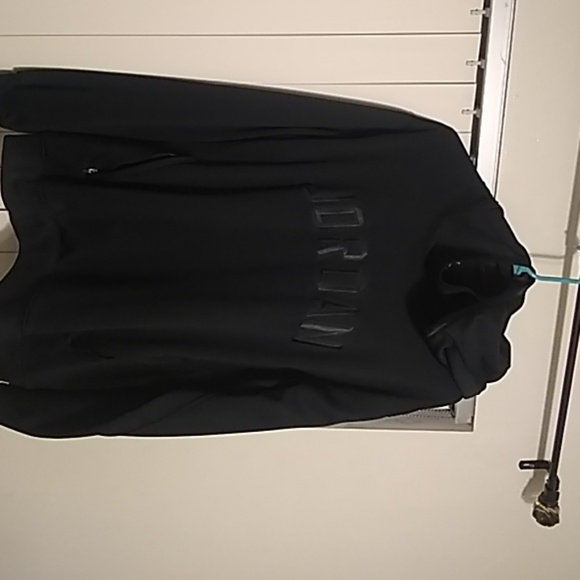 Clothes - Picture 5 of 5